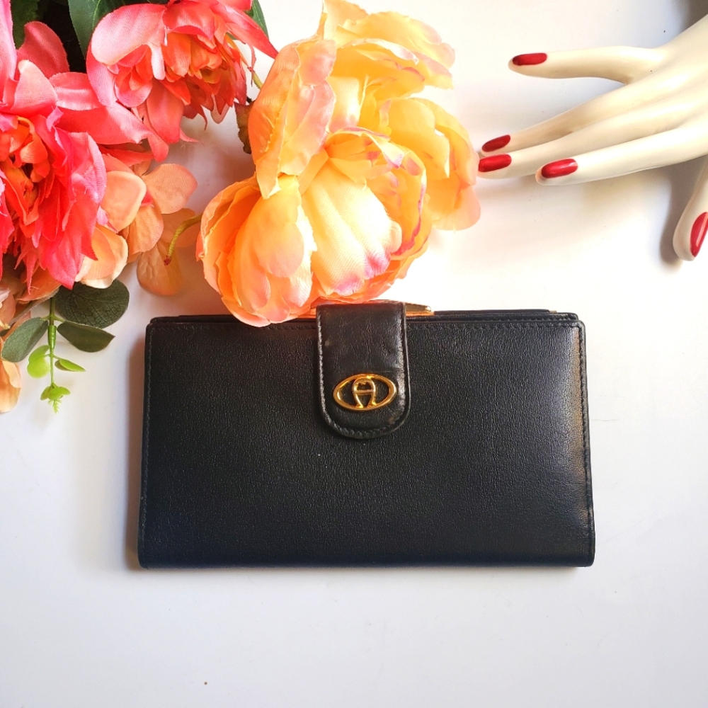 Etinne Aigner leather wallet